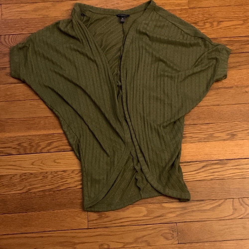 Short sleeve cardigan